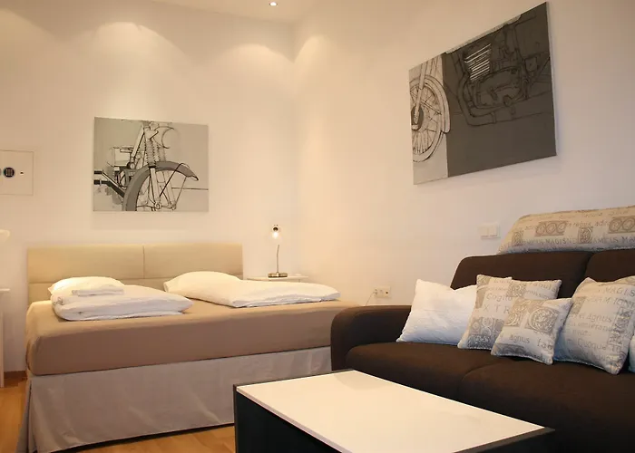 Govienna Opera Apartment